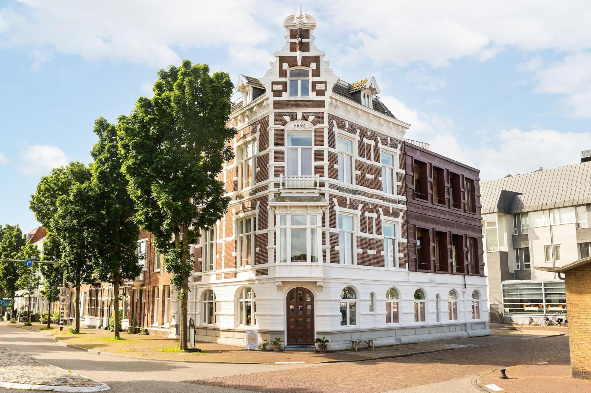Eclectic Hotel Copper Middelburg Exteriör bild